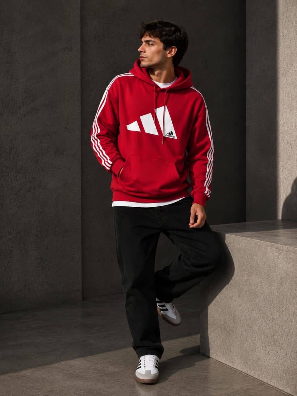 Buzo Adi rojo
